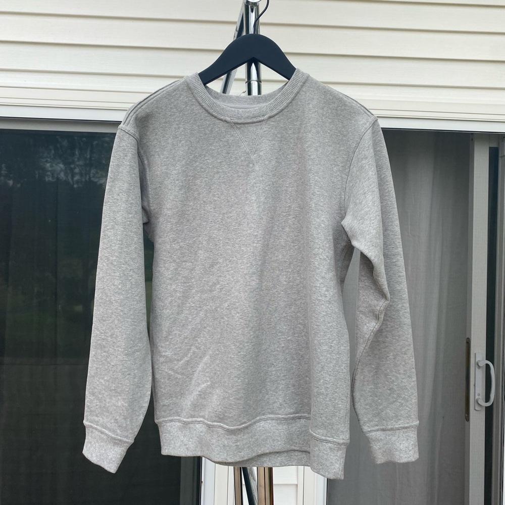 lululemon grey crew neck pullover